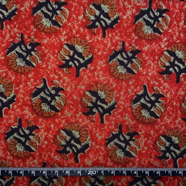 Détail de tissu indien en voile de coton vendu à la coupe par Maison Pouic