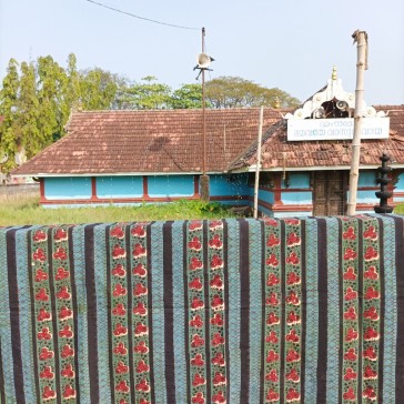 Voile de coton indien à frises végétales et géométriques vendu à la coupe par Maison Pouic