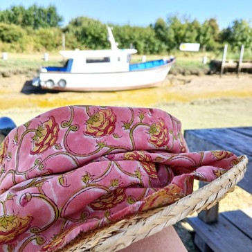 Coton indien rose, vert et jaune vendu à la coupe par Maison Pouic