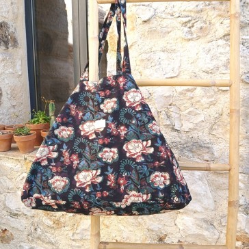 Sac cabas réversible en indienne fleurie à fond noir et double gaze verte par Maison Pouic