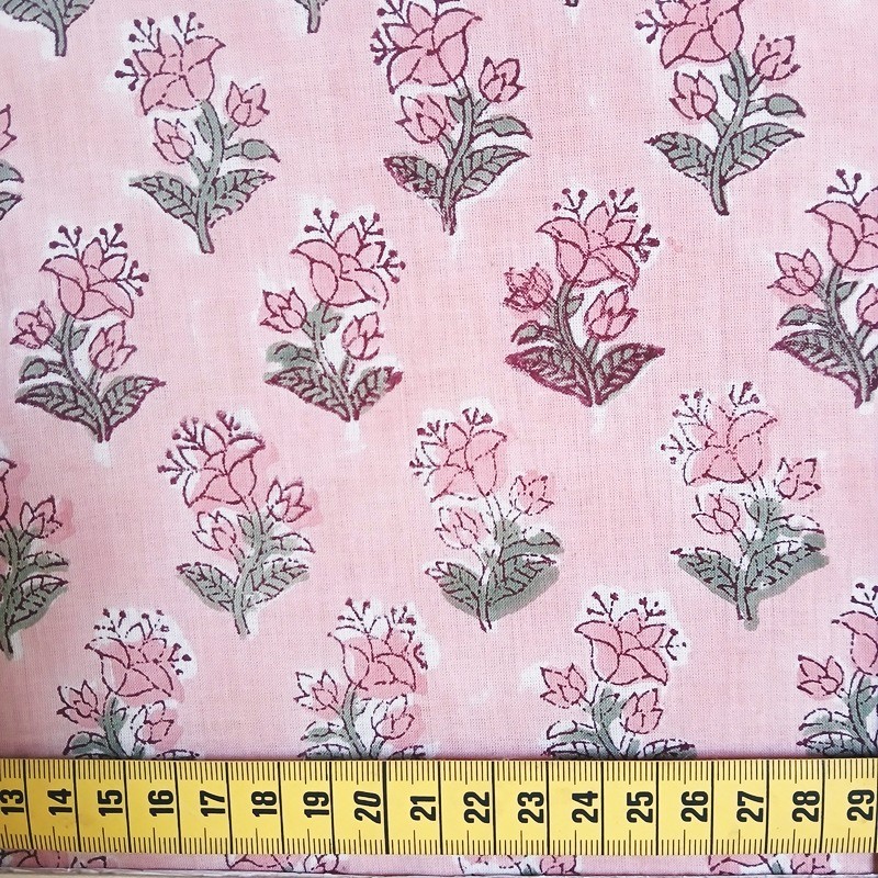 coton indien rose à petites fleurs coton indien rose à petites fleurs