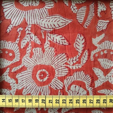 coton indien grandes fleurs écrues fond rouille