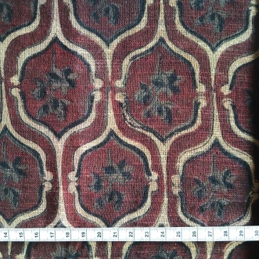 Coton khadi à petites fleurs grises à l'intérieur d'arabesques beiges vendu à la coupe par Maison Pouic