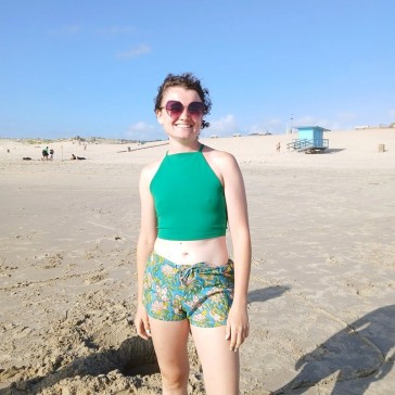 Mini short Salomé en indienne fleurie sur fond turquoise