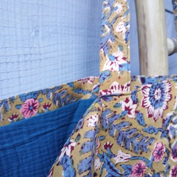 Détail du sac cabas en indienne et double gaze de coton par Maison Pouic