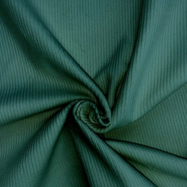 Velours 500 raies vendu à la coupe de couleur verte dite "Thym" par Domotex