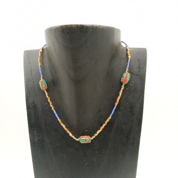 Collier indien à 3 perles tubulaires et petites perles dans les tons bleu dur, marron et turquoise