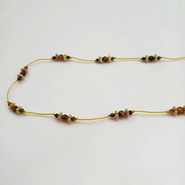 Ras de cou réglable en pierres semi-précieuses sur fil jaune