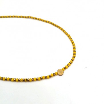 Collier en laiton et perles jaunes avec rond central
