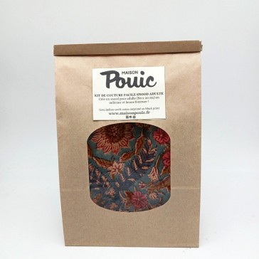 Kit de couture débutant pour réaliser un snood en fausse fourrure camel et indienne fleurie bleue.