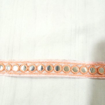 Ruban indien rose pâle à petits ronds façon miroir, vendu à la coupe